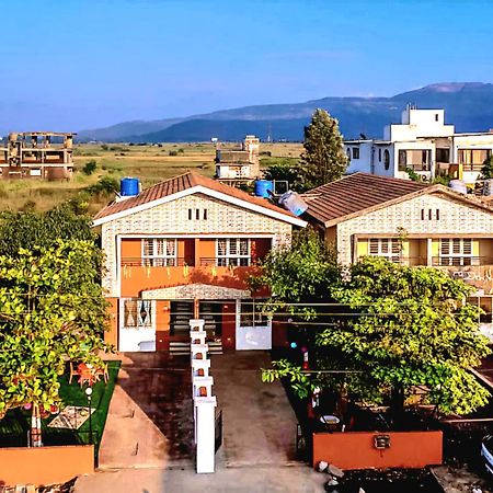 Ll Empyrean Stay Ll Airawat Villa Ll 2Bhk Ll Ac Ll Private Pool Ll Wifi Ll Lonavala Bagian luar foto