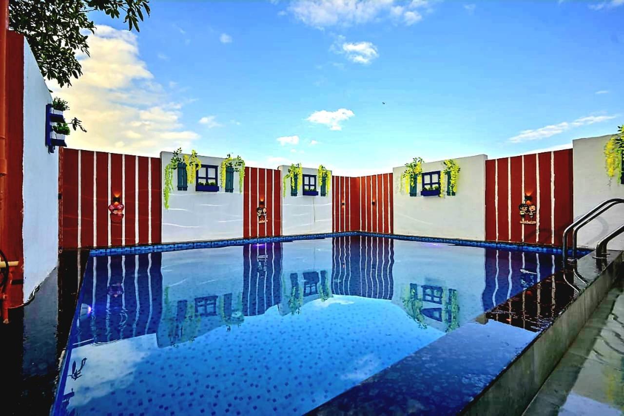 Ll Empyrean Stay Ll Airawat Villa Ll 2Bhk Ll Ac Ll Private Pool Ll Wifi Ll Lonavala Bagian luar foto